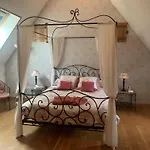 Pensión Le Clos Des Tilleuls D Day Home, D'hôtes, Avec Sauna Privatif, Avec Balnéothérapie Privative, En Supplément Option Bain à Remous La Vendelée