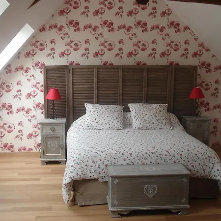 Le Clos Des Tilleuls: D-day With Private Experiences La Vendelee