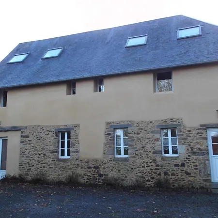 Casa de hóspedes Le Clos Des Tilleuls D Day Home, D'hôtes, Avec Sauna Privatif, Avec Balnéothérapie Privative, En Supplément Option Bain à Remous 3*