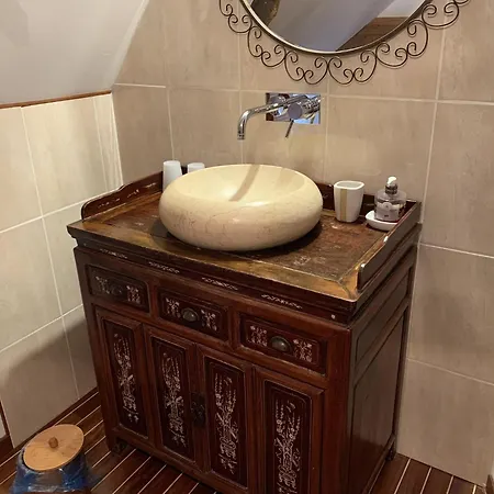 Le Clos Des Tilleuls D Day Home, D'hôtes, Avec Sauna Privatif, Avec Balnéothérapie Privative, En Supplément Option Bain à Remous Casa de hóspedes 3*