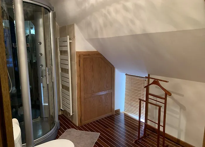 Le Clos Des Tilleuls D Day Home, D'hôtes, Avec Sauna Privatif, Avec Balnéothérapie Privative, En Supplément Option Bain à Remous Maison d'hôtes