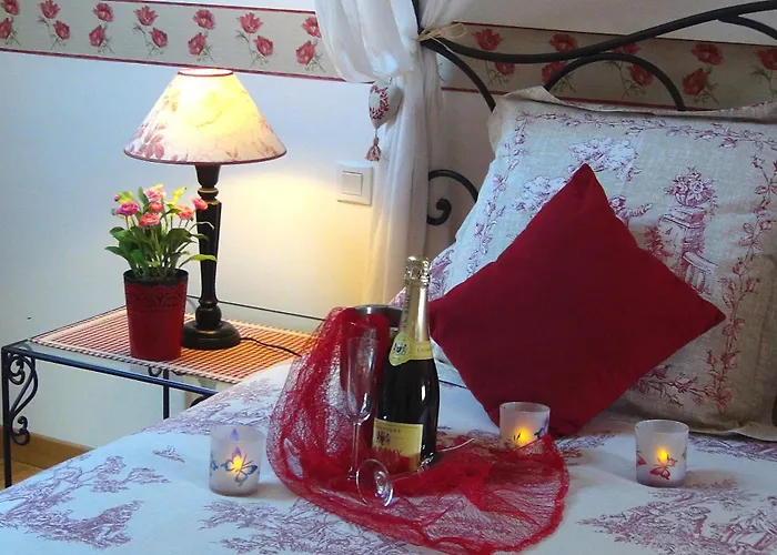 Le Clos Des Tilleuls: D-day With Private Experiences Guest house