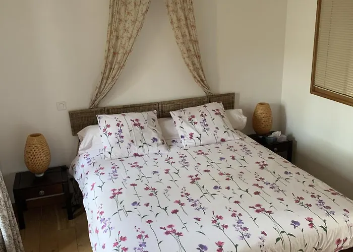 Le Clos Des Tilleuls: D-day With Private Experiences 3*