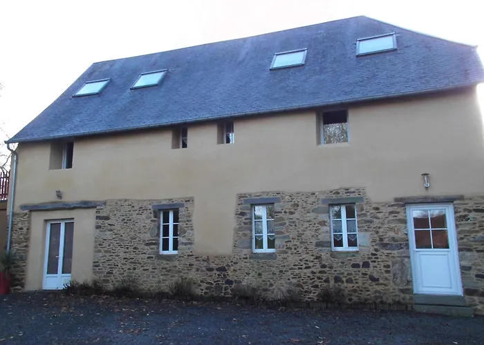 Maison d'hôtes Le Clos Des Tilleuls D Day Home, D'hôtes, Avec Sauna Privatif, Avec Balnéothérapie Privative, En Supplément Option Bain à Remous 3*